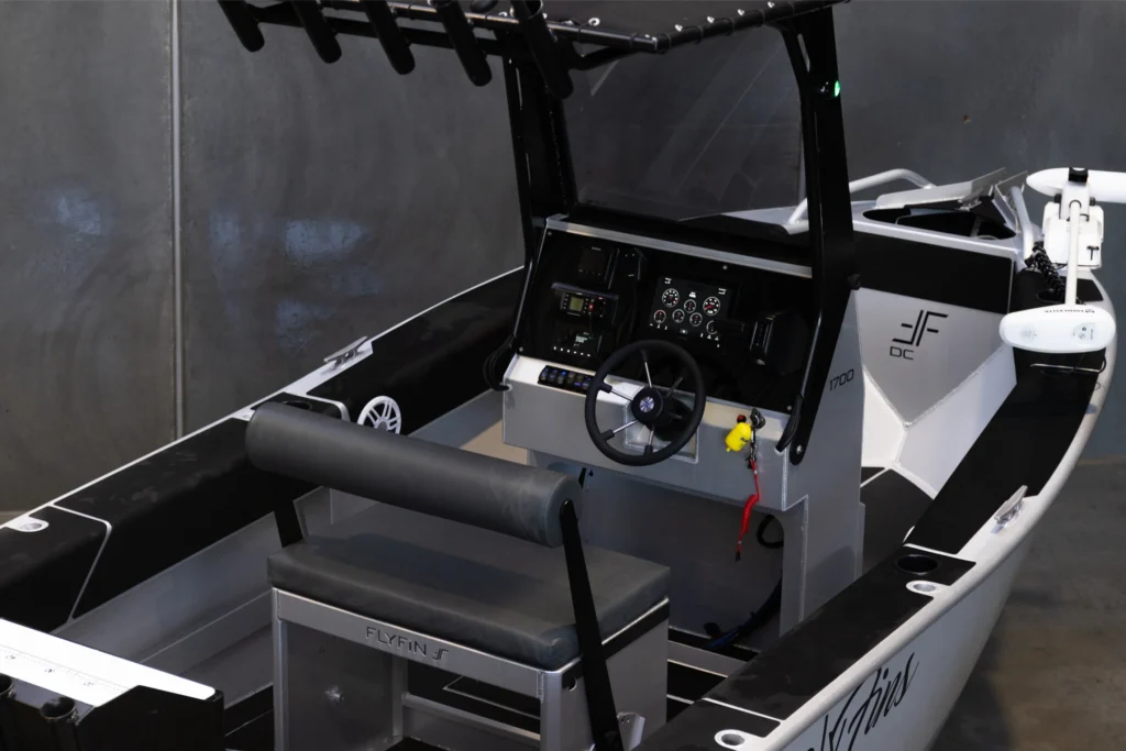Flyfin 1700CC