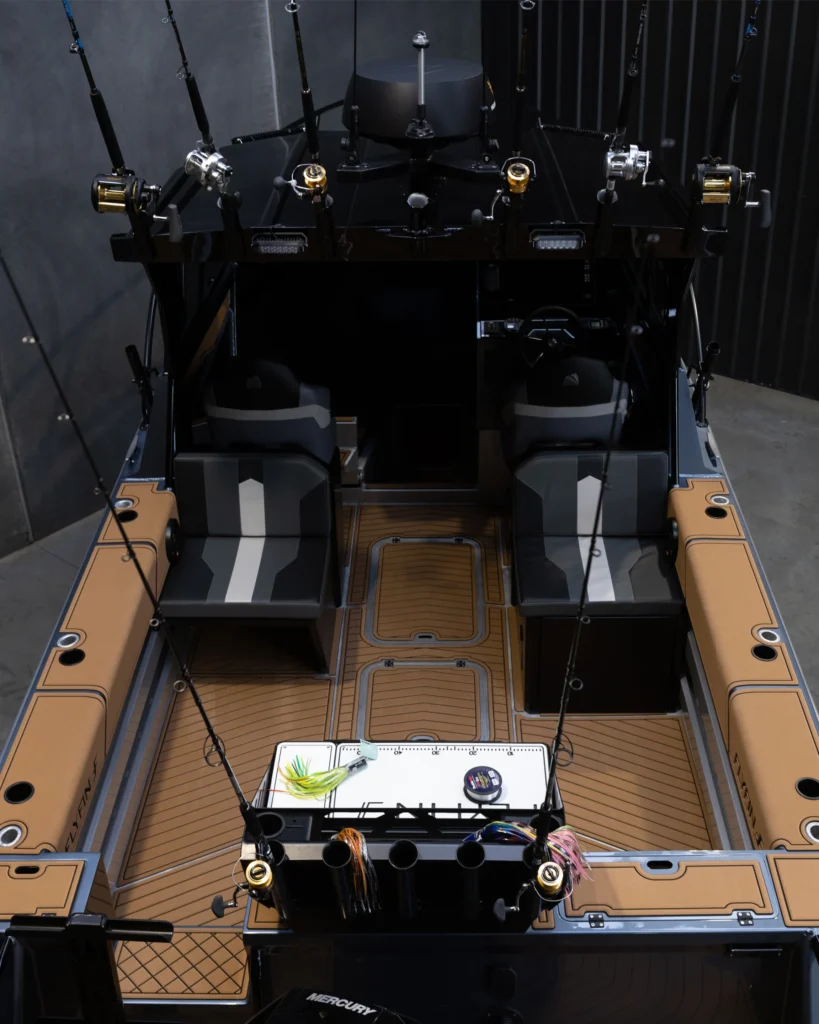 Flyfin 2100 Hard top