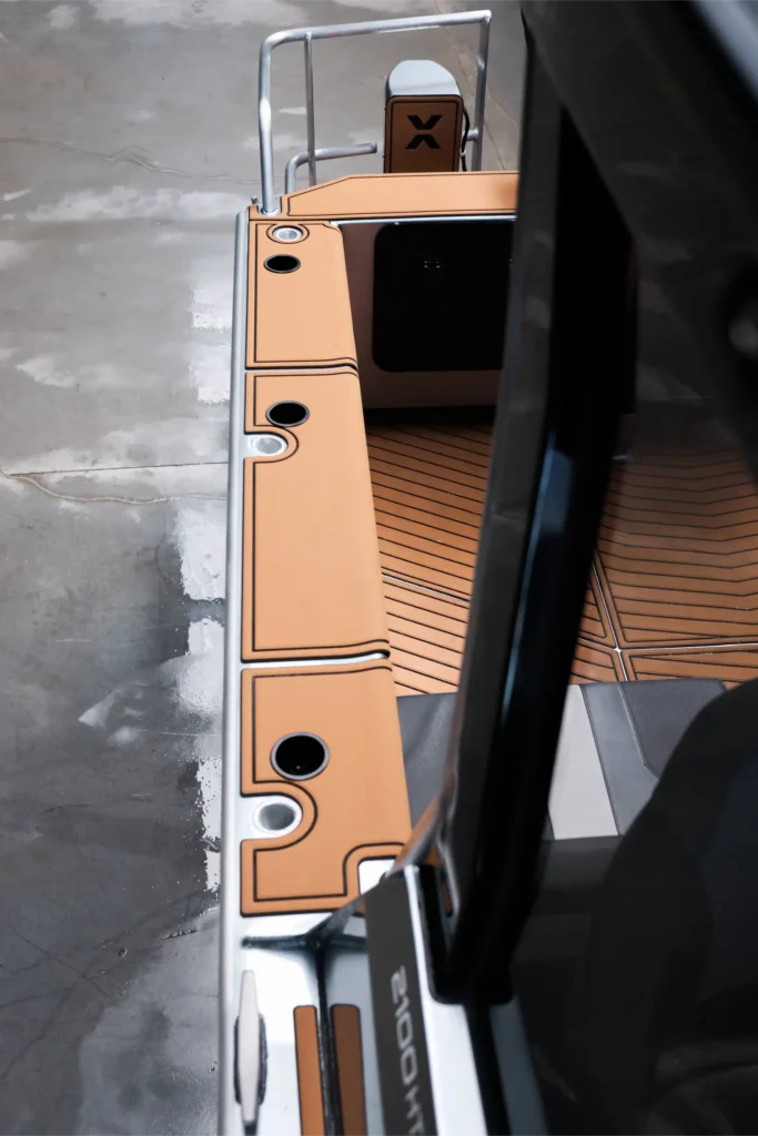 Flyfin Electric Amphibious Boats